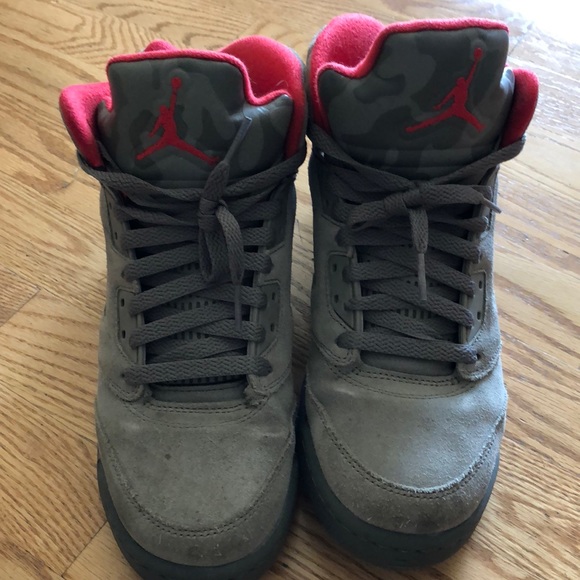 Boys size 7 Jordan’s. - Picture 2 of 4